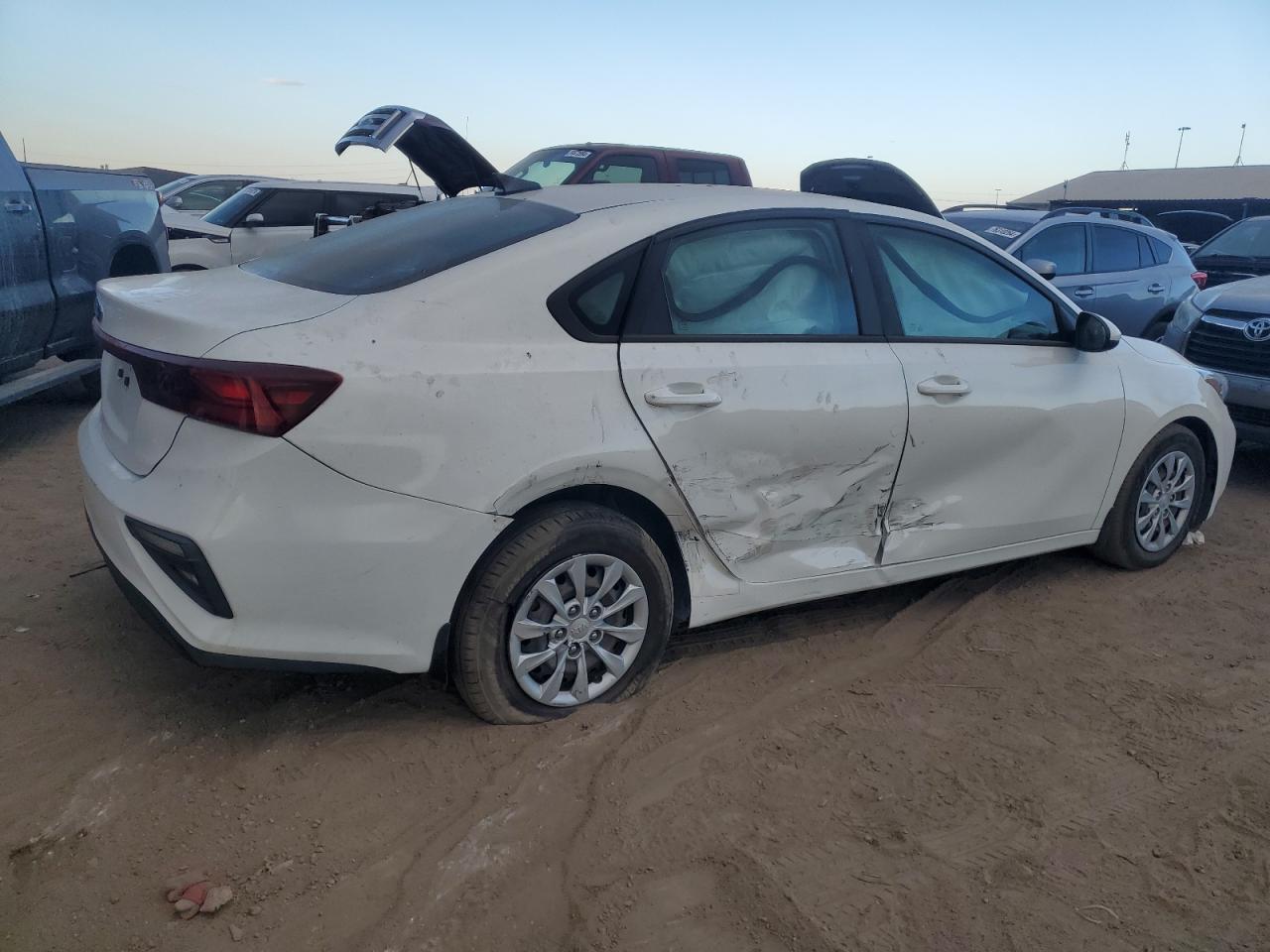 2019 Kia Forte - Image 3