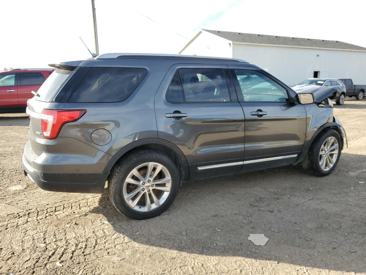2019 Ford Explorer - Image 3