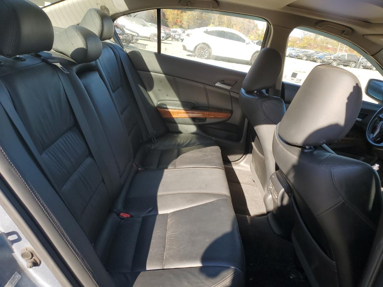 2011 Honda Accord - Image 11