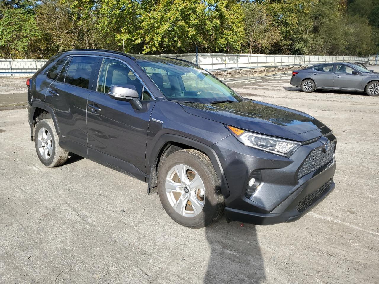 JTMRWRFV0MD125107 2021 Toyota Rav4 Xle