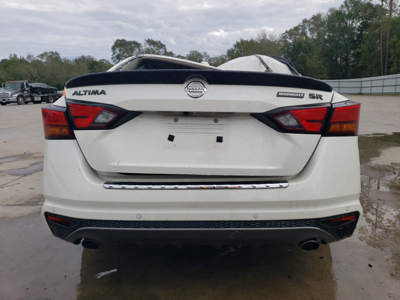 2022 Nissan Altima - Image 6