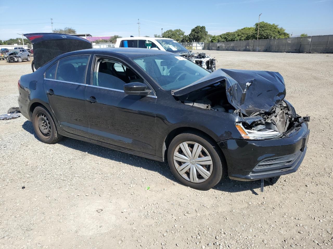 2017 Volkswagen Jetta - Image 4