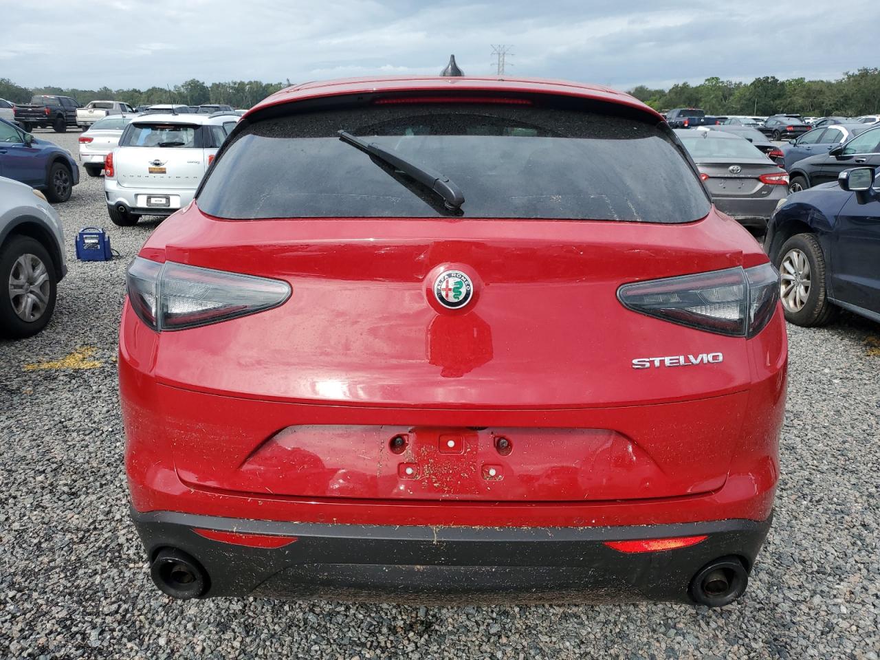 2024 Alfa Romeo Stelvio - Image 6