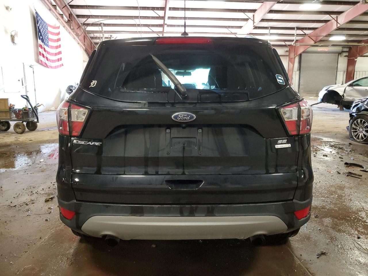 1FMCU0GD3JUC69481 2018 Ford Escape Se