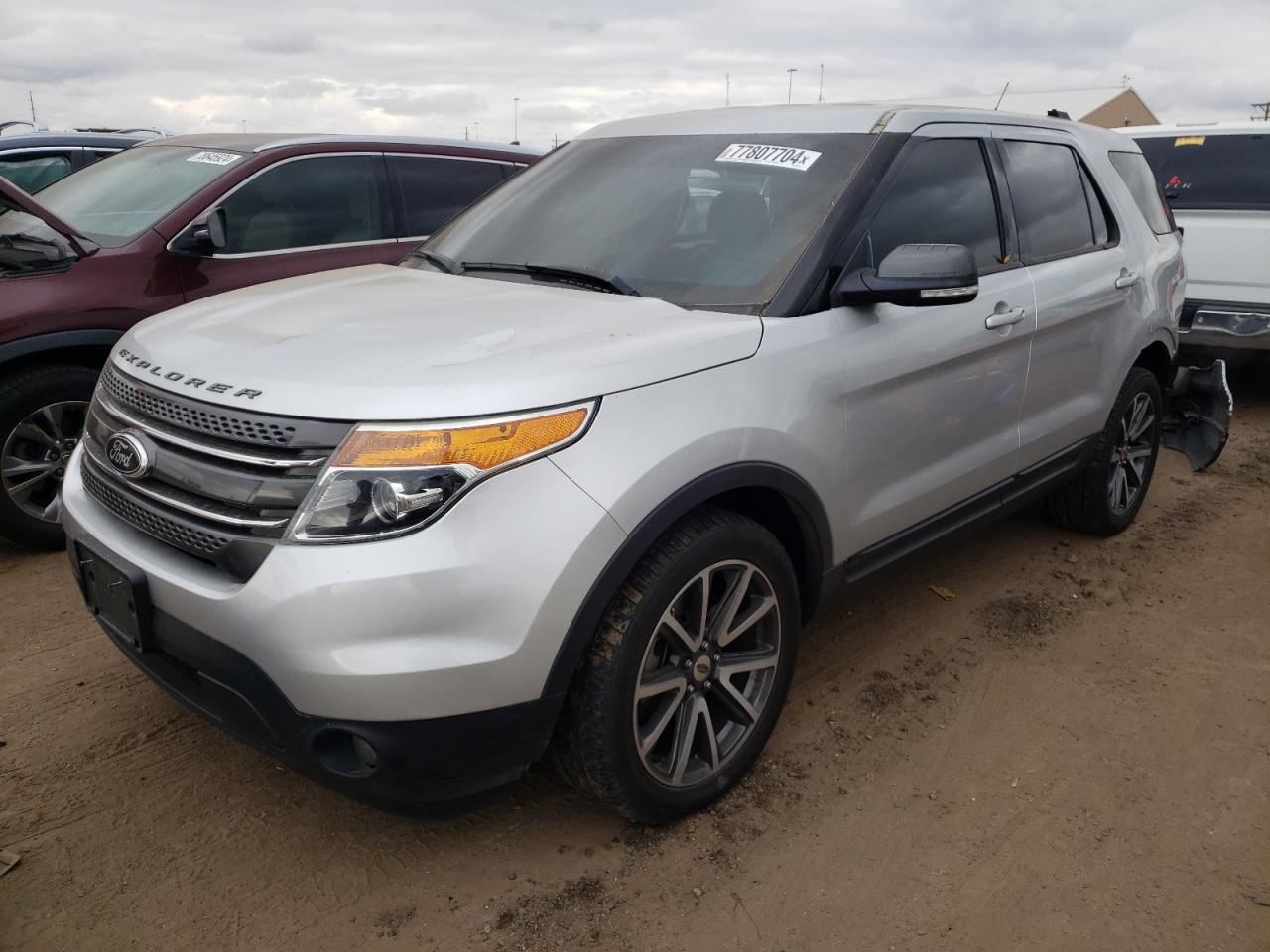 VIN 1FM5K8D86FGA72704 2015 FORD EXPLORER no.1