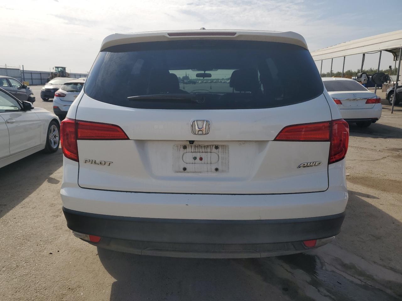 VIN 5FNYF6H35JB022775 2018 HONDA PILOT no.6