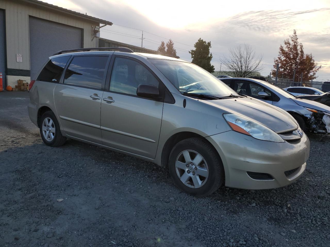 2008 Toyota Sienna - Image 4