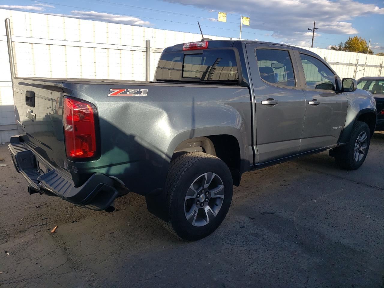 2019 Chevrolet Colorado - Image 3