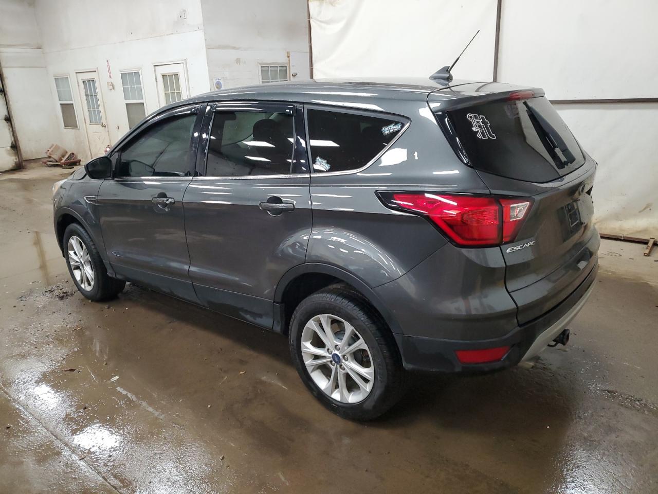 2019 Ford Escape - Image 2