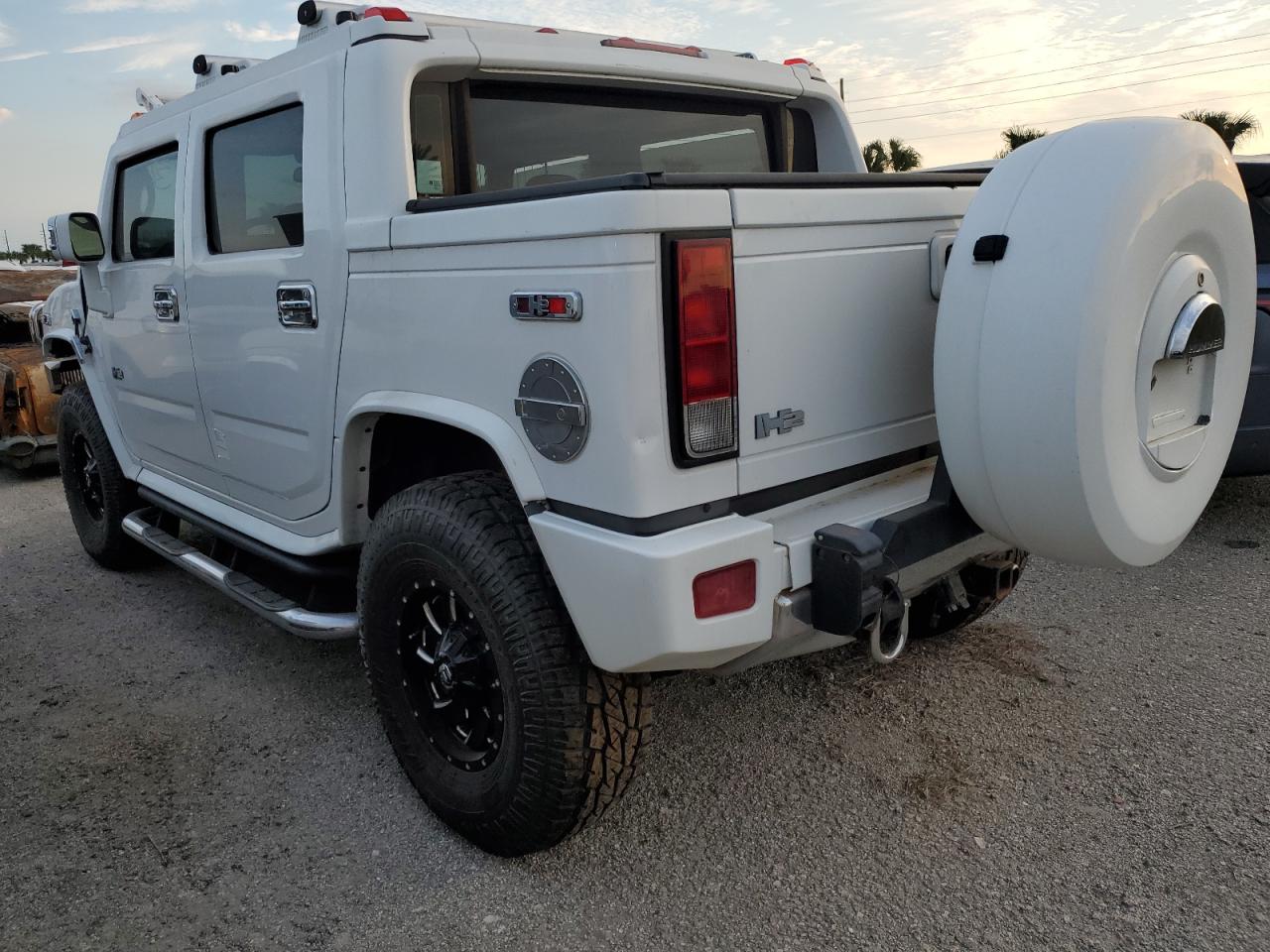 2006 Hummer H2 - Image 2