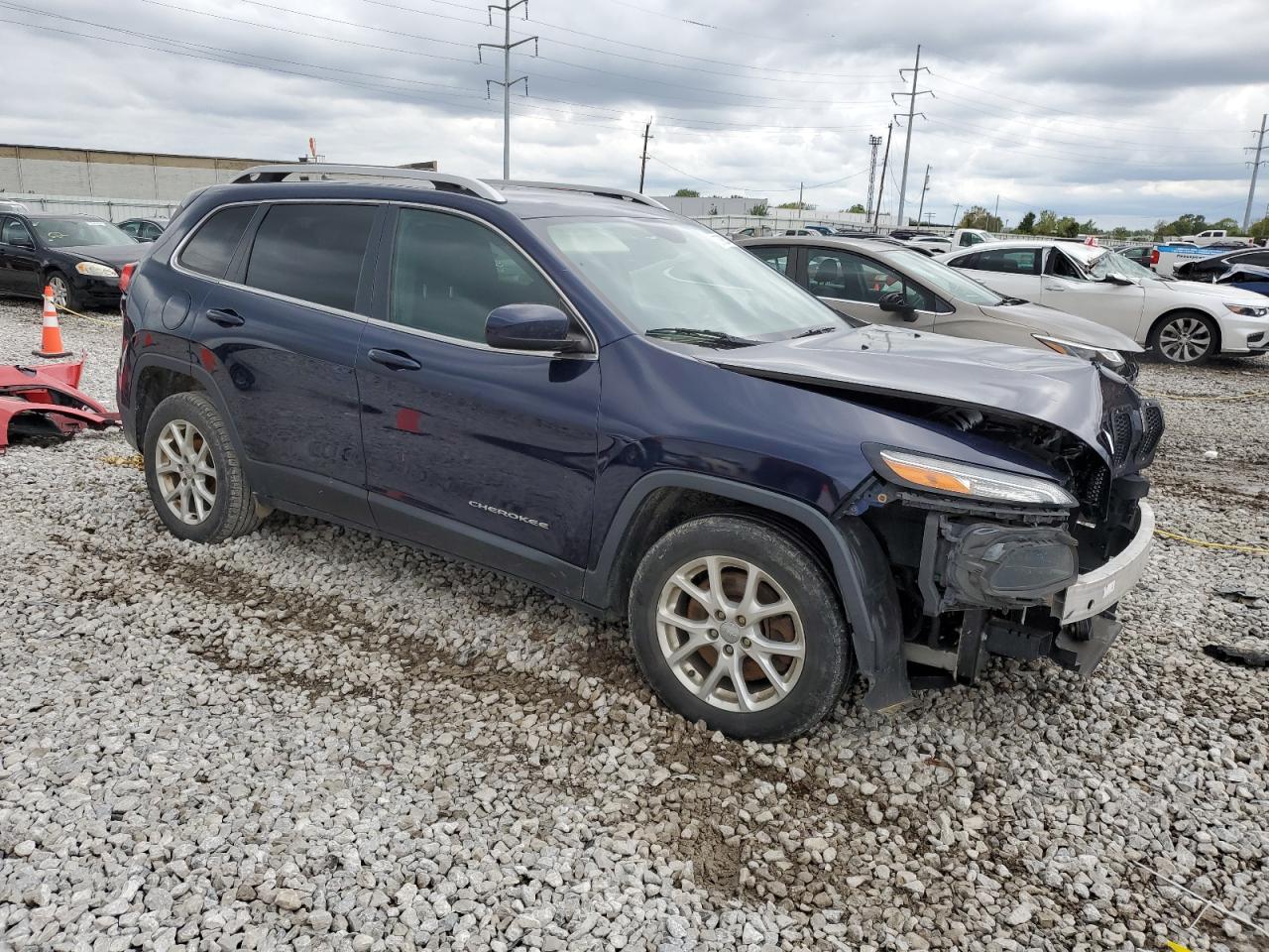 2016 Jeep Cherokee Latitude VIN: 1C4PJLCB6GW200995 Lot: 73792054