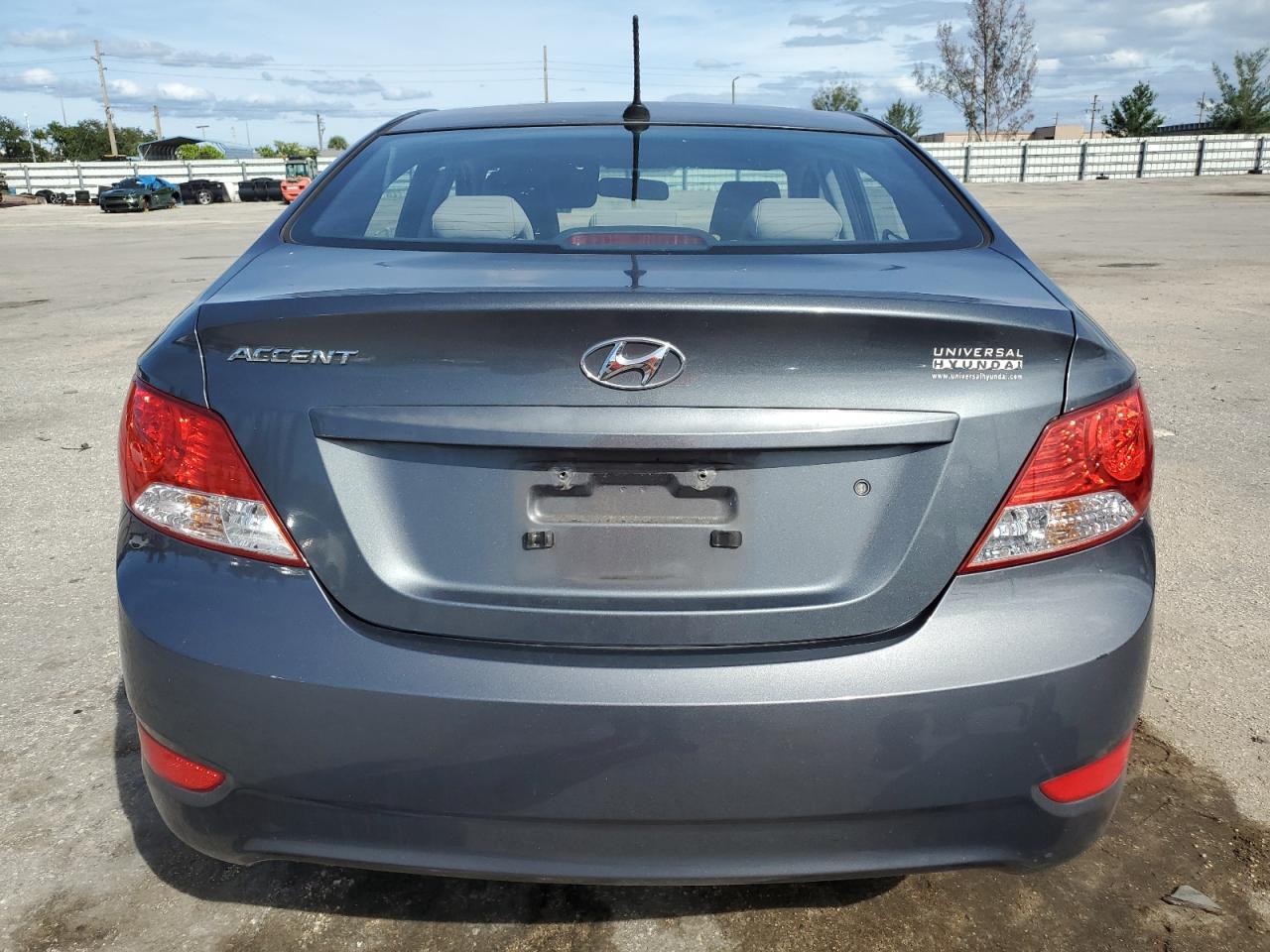 KMHCU4AE1DU420850 2013 Hyundai Accent Gls