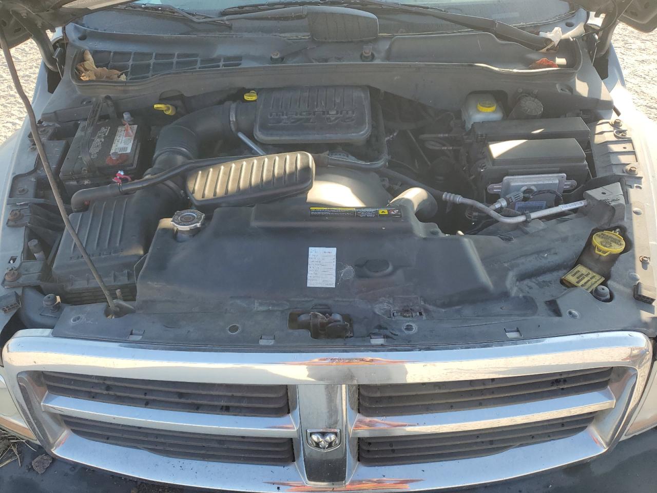 2005 Dodge Durango - Image 13
