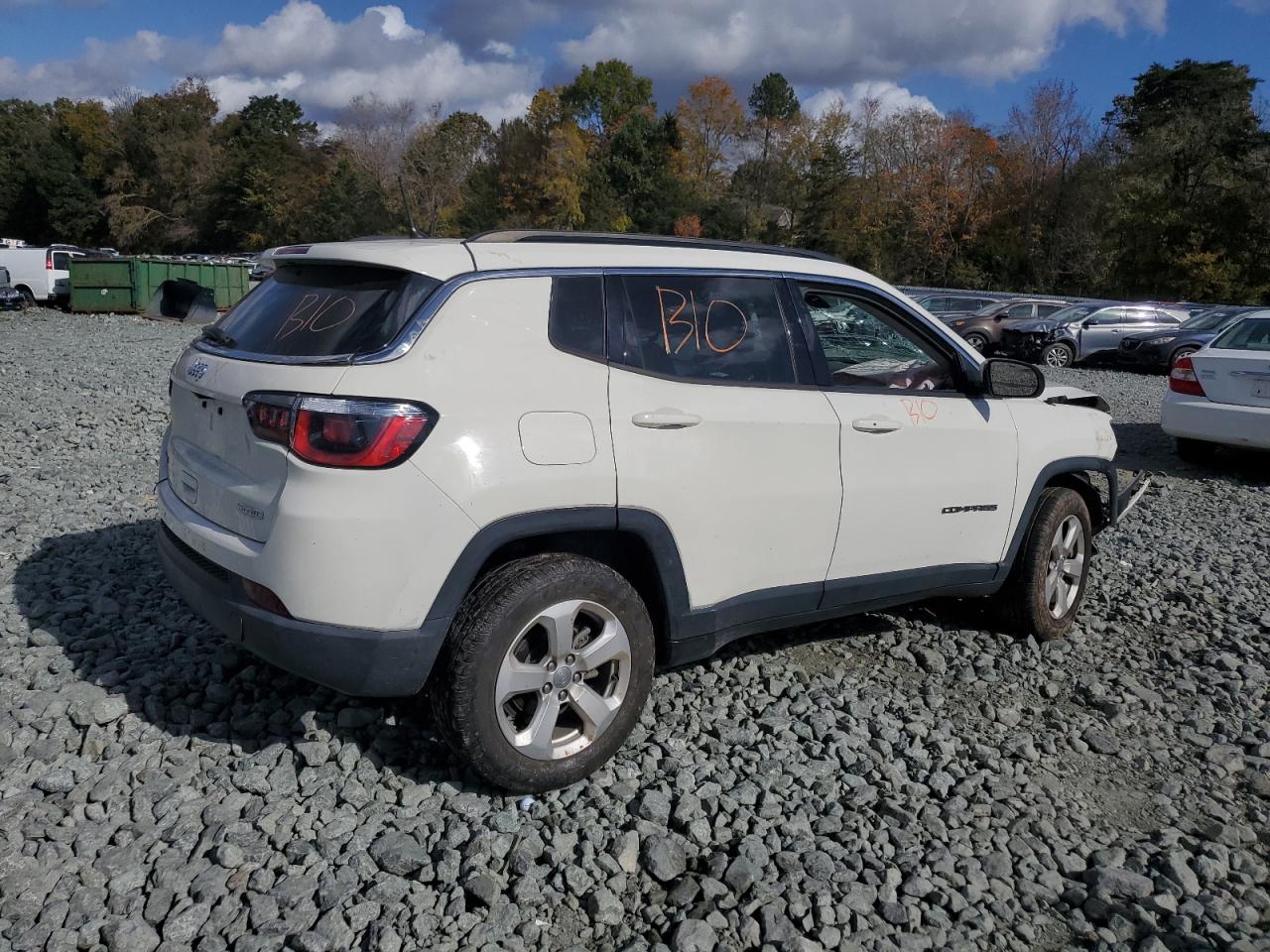 2017 Jeep Compass - Image 3