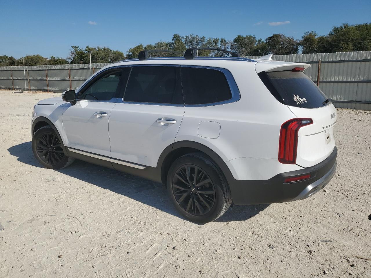 2022 Kia Telluride - Image 2