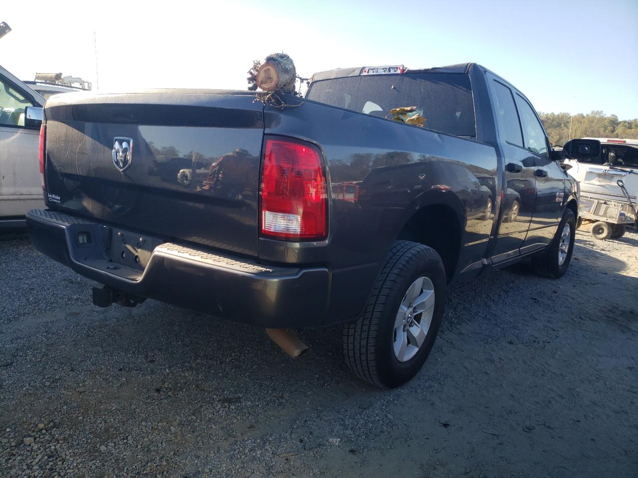 2017 RAM 1500 - Image 3