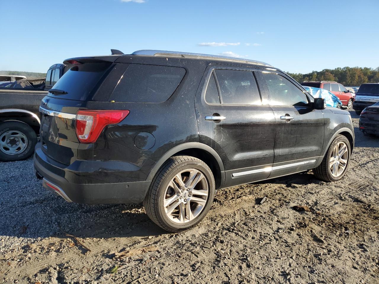 2017 Ford Explorer - Image 3