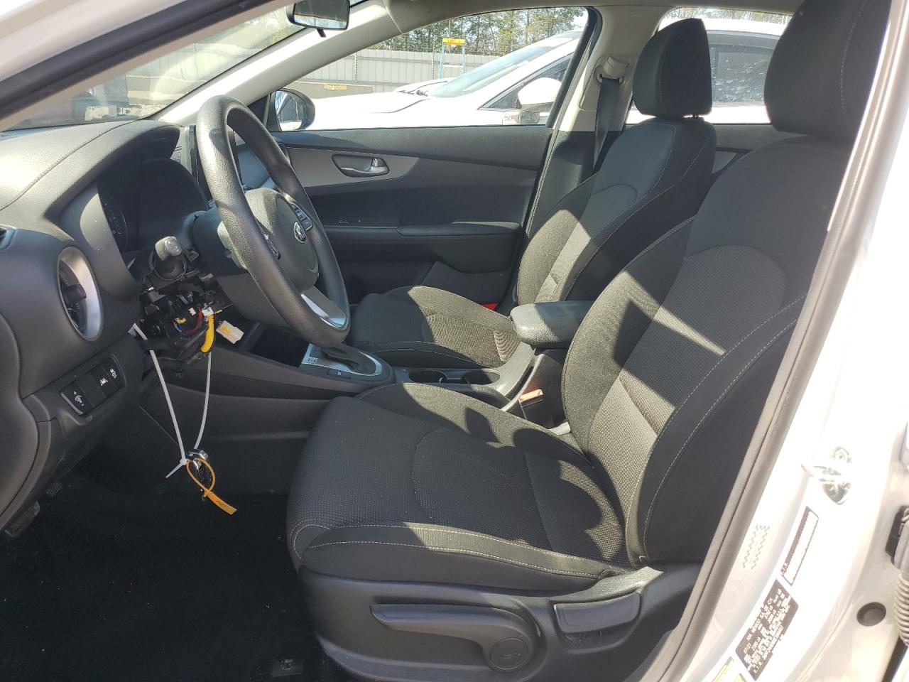 2021 Kia Forte - Image 7