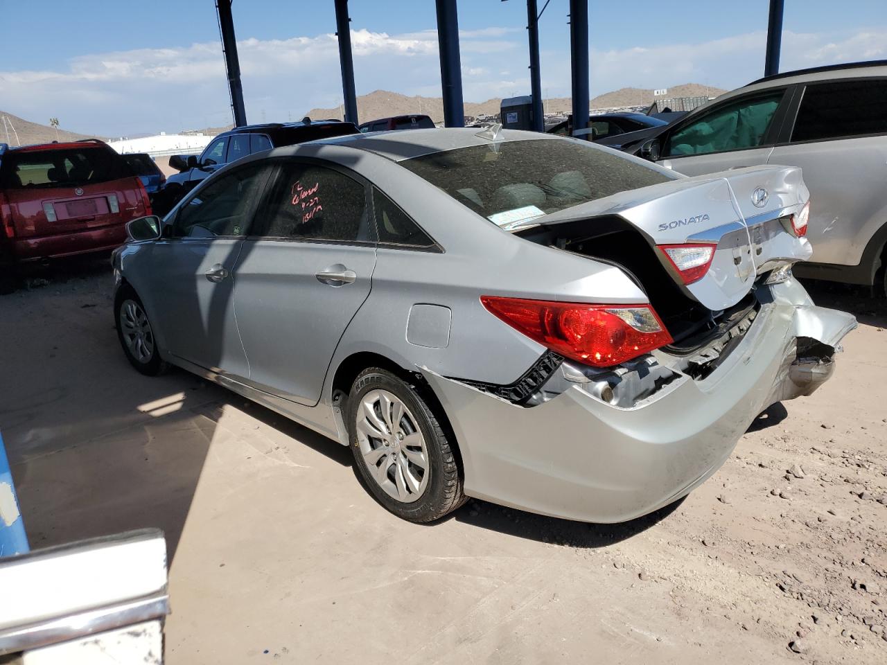 2011 Hyundai Sonata - Image 2