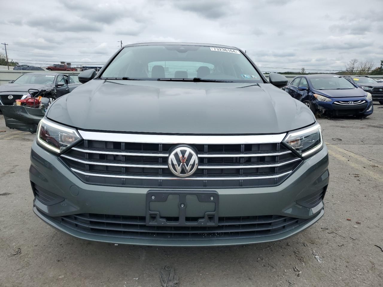 2019 Volkswagen Jetta - Image 5