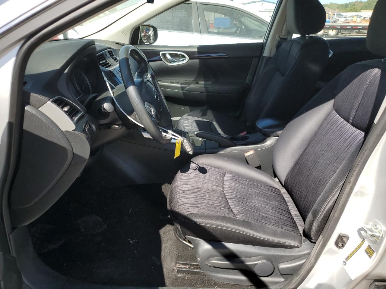 2016 Nissan Sentra - Image 7