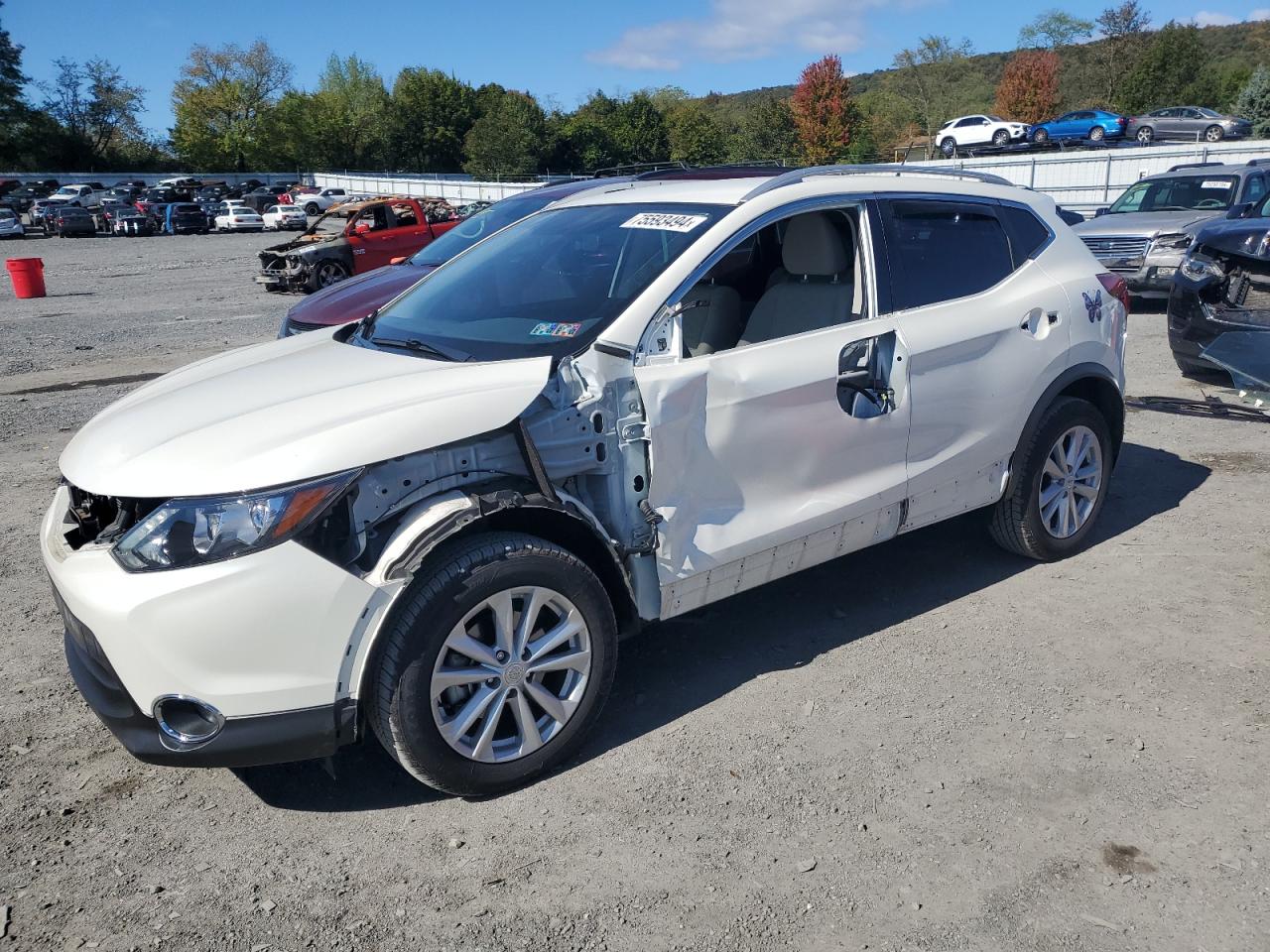 JN1BJ1CR7JW252402 2018 NISSAN ROGUE - Image 1