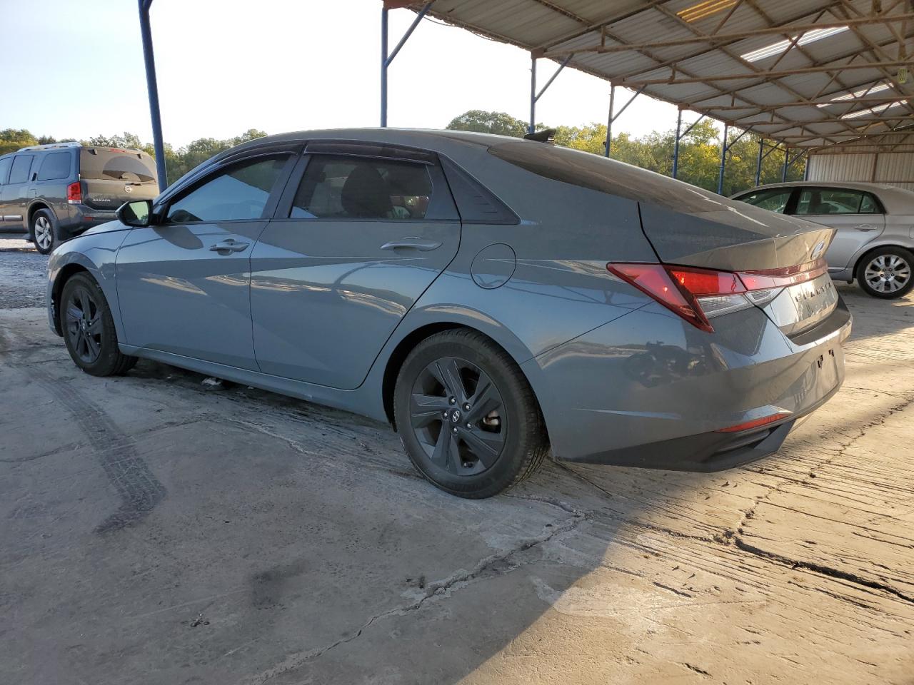 2022 Hyundai Elantra - Image 2