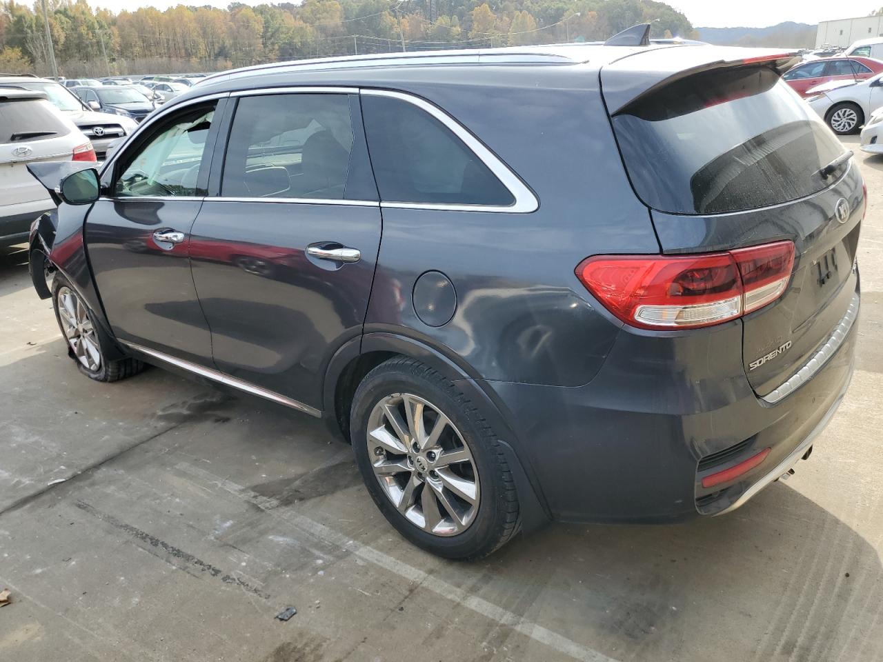 2017 Kia Sorento - Image 2