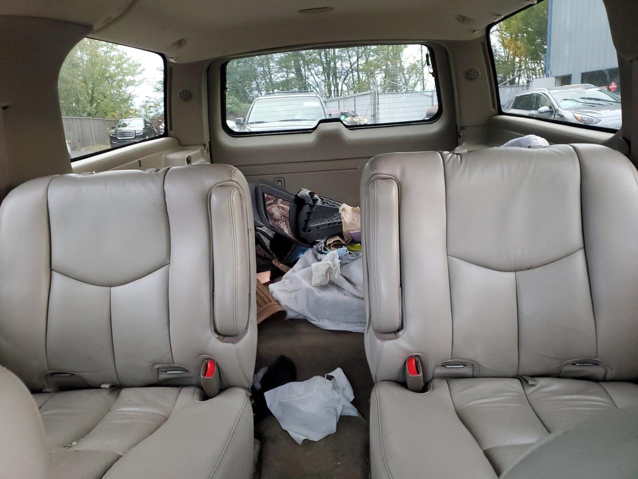 2006 GMC Yukon - Image 10