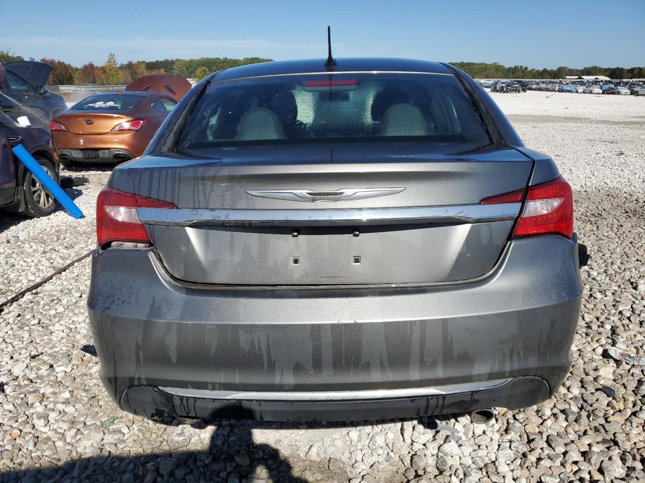 VIN 1C3CCBCG7DN542573 2013 CHRYSLER 200 no.6