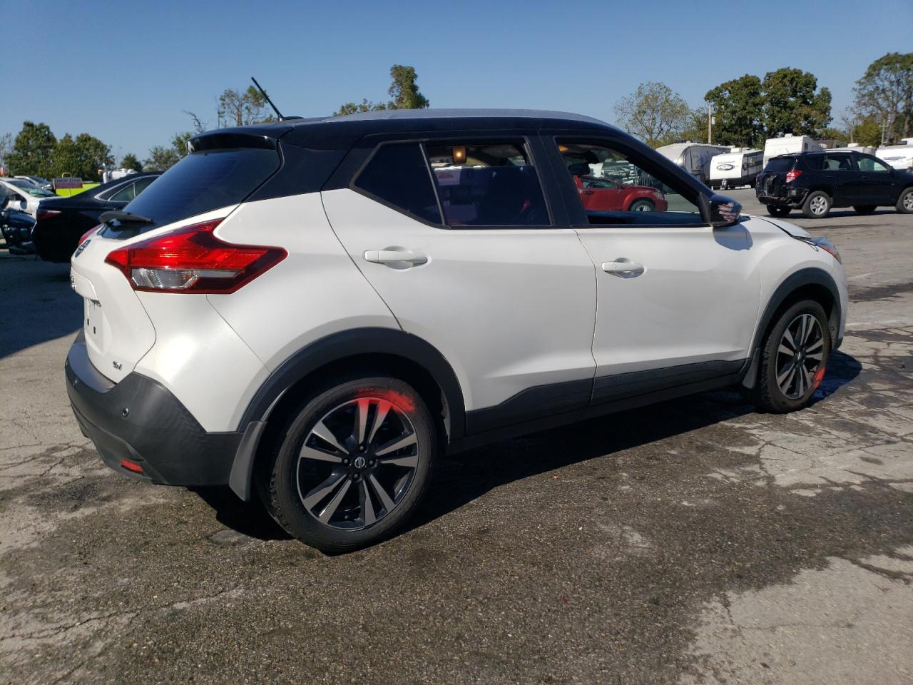 2020 Nissan Kicks - Image 3