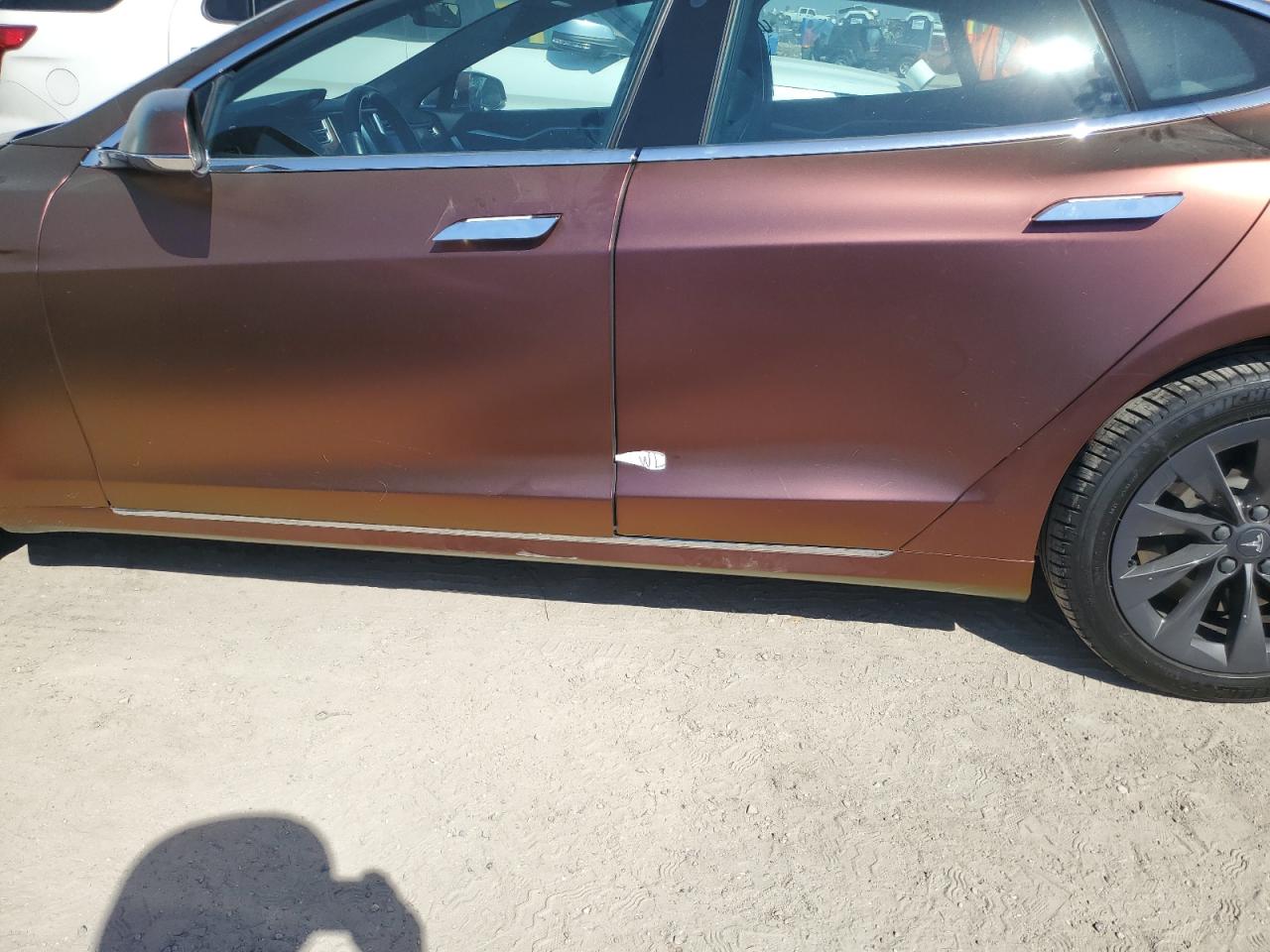 5YJSA1E4XJF245978 2018 Tesla Model S