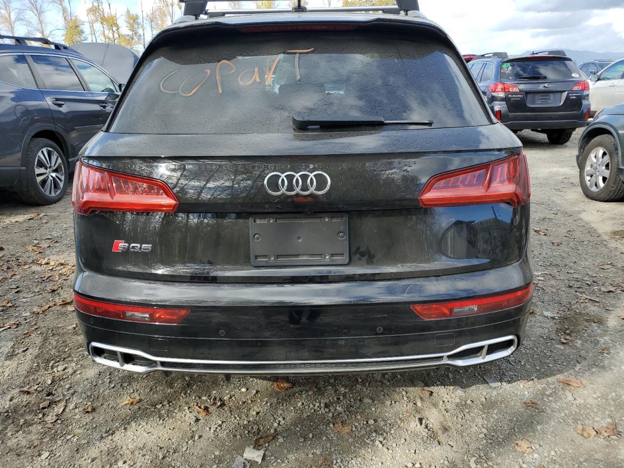 WA1A4AFY0J2200260 2018 Audi Sq5 Premium Plus