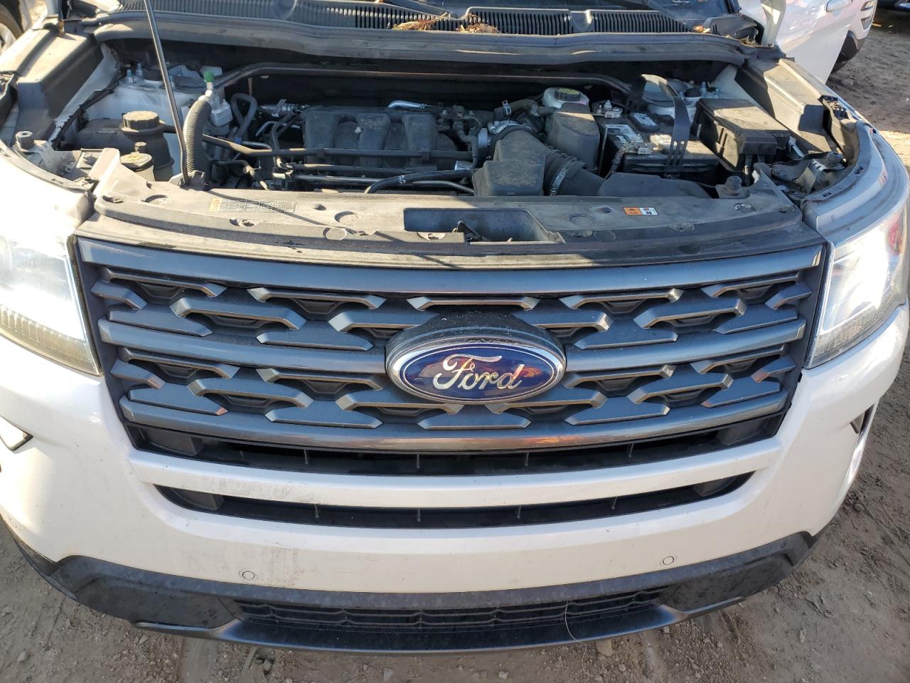 2018 Ford Explorer - Image 12
