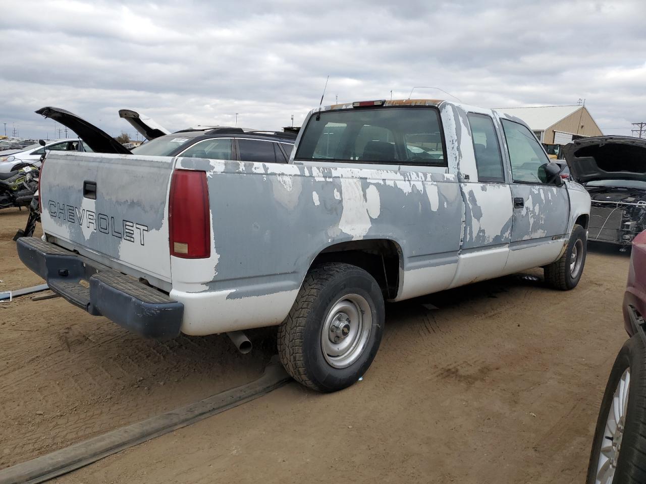 1994 Chevrolet GMT-400 - Image 3