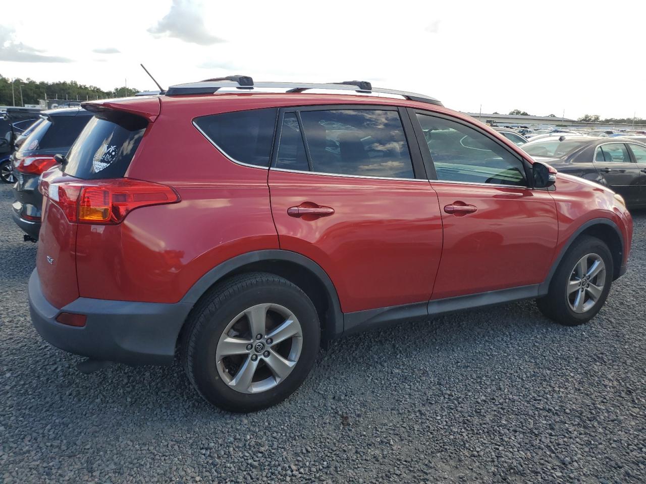 2015 Toyota RAV 4 - Image 3