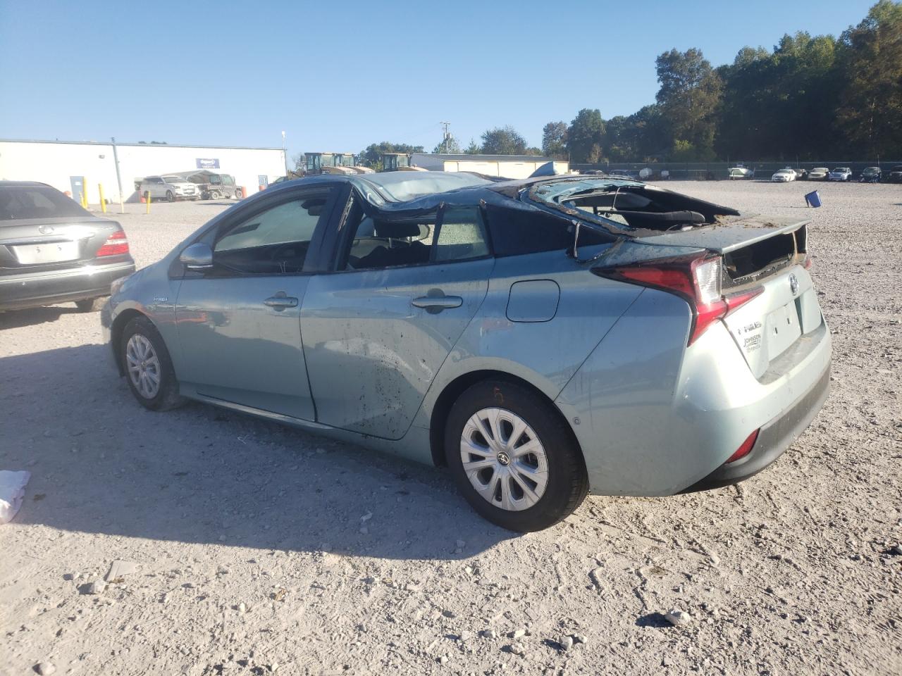 2019 Toyota Prius - Image 2