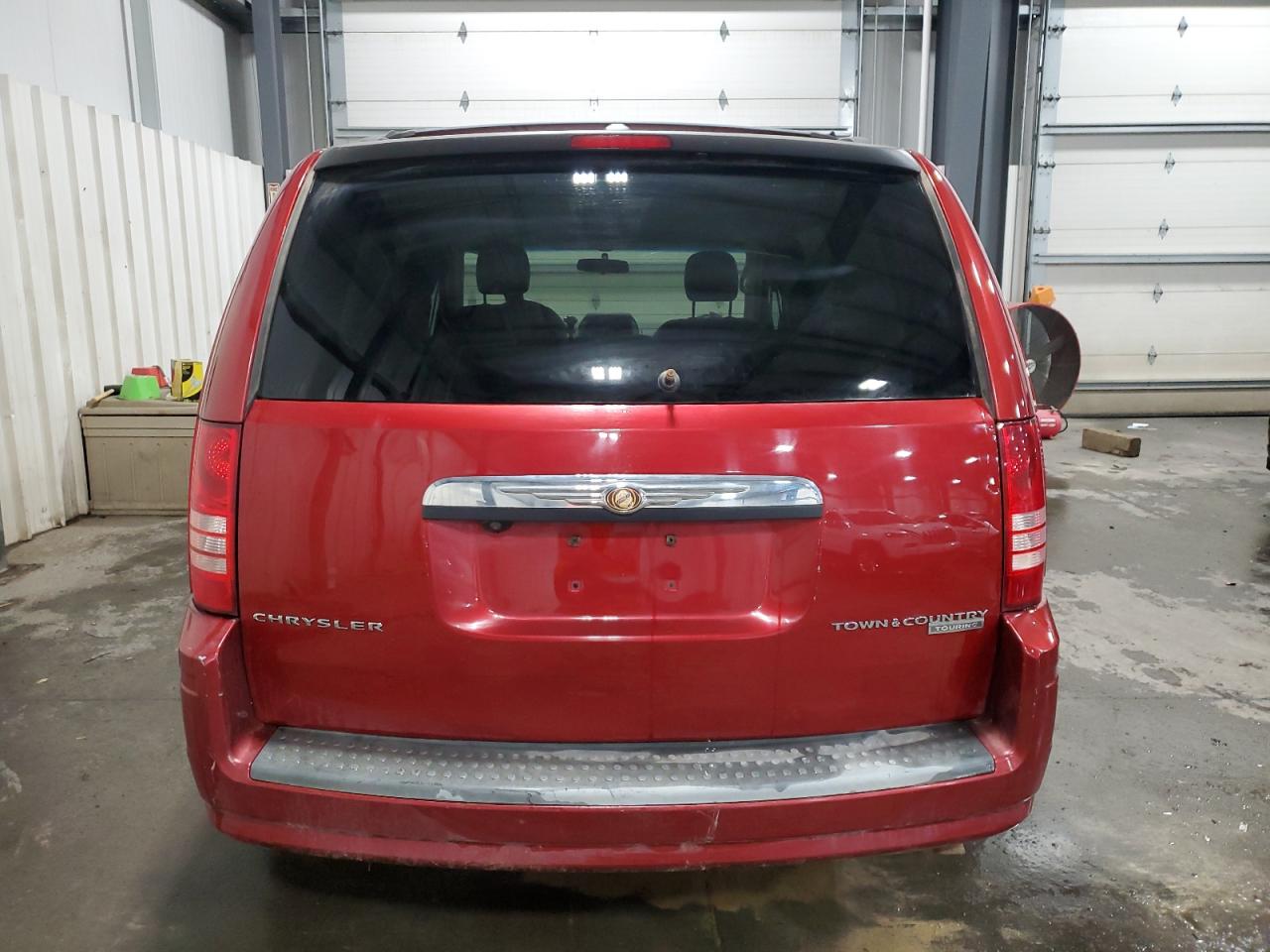 2A8HR54179R597913 2009 Chrysler Town & Country Touring