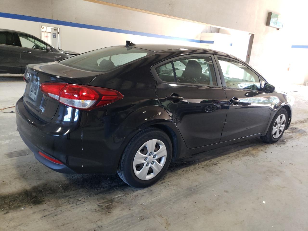 2017 Kia Forte - Image 3
