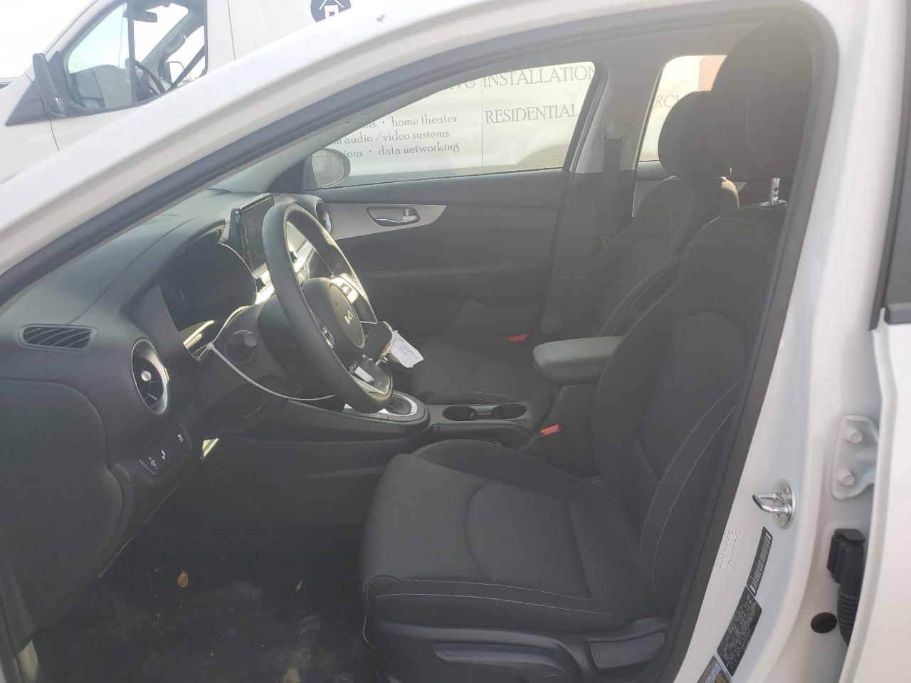 2023 Kia Forte - Image 7