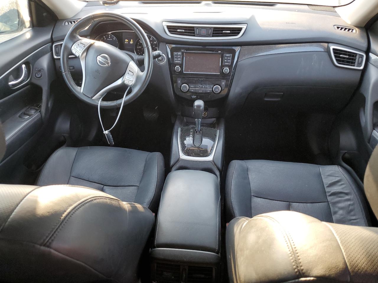2015 Nissan Rogue - Image 8