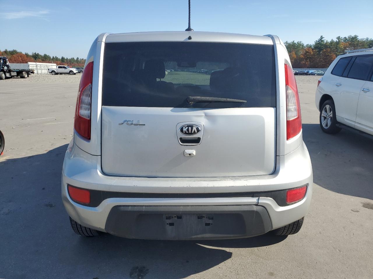 2013 Kia Soul + VIN: KNDJT2A62D7776850 Lot: 76748034