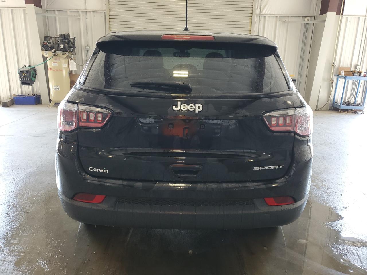 3C4NJCAB7JT460961 2018 Jeep Compass Sport