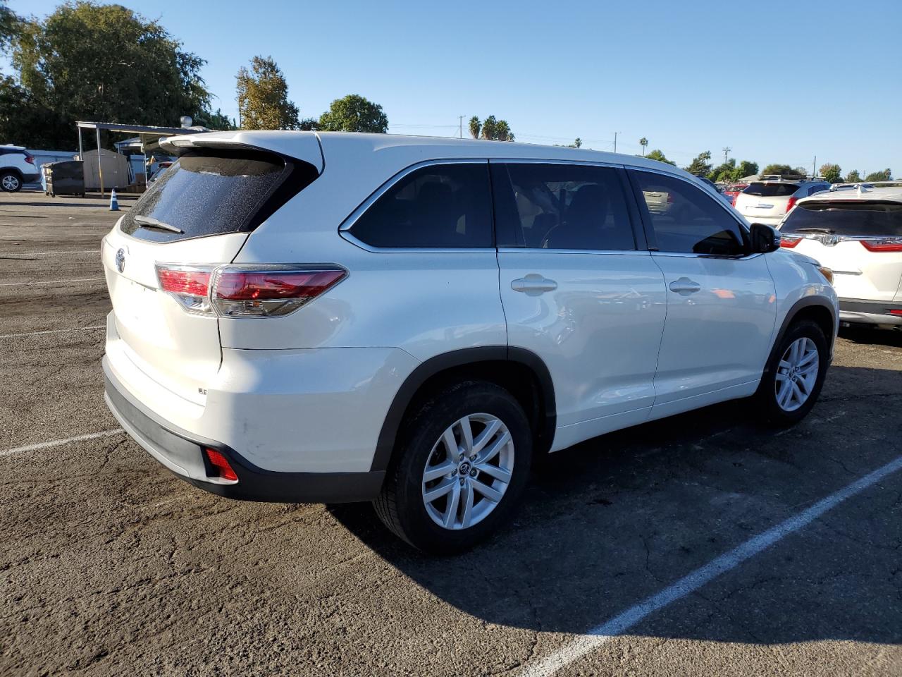 VIN 5TDZARFH6GS018872 2016 TOYOTA HIGHLANDER no.3