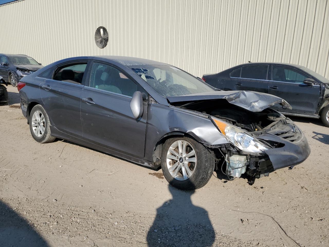 2012 Hyundai Sonata - Image 4