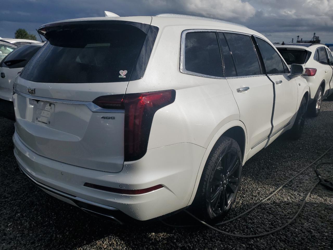 2020 Cadillac XT6 - Image 3