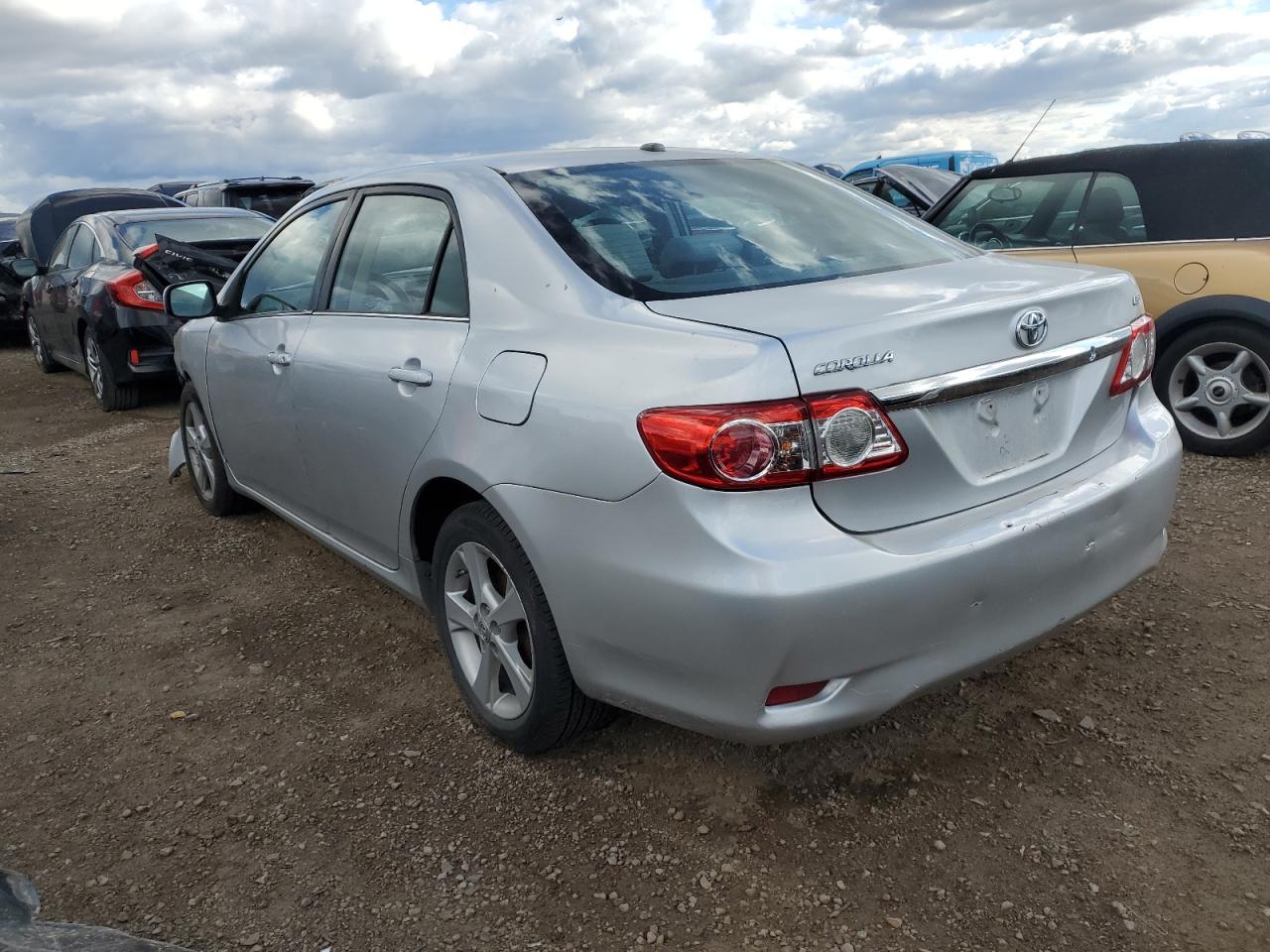 VIN 5YFBU4EE5DP084496 2013 TOYOTA COROLLA no.2