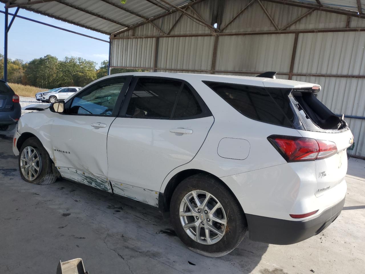 2023 Chevrolet Equinox - Image 2