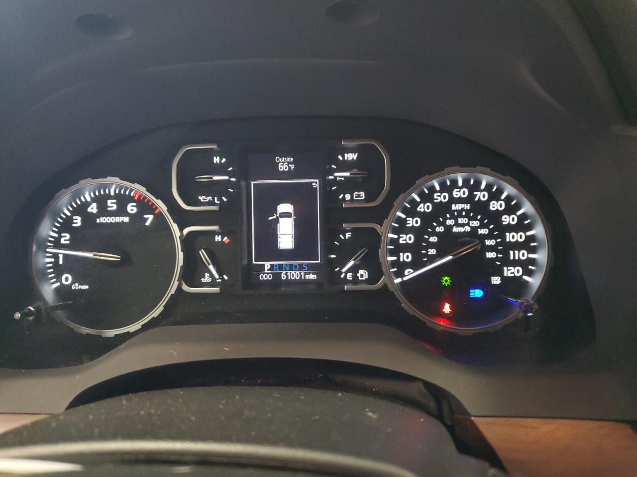 2018 Toyota Tundra - Image 9