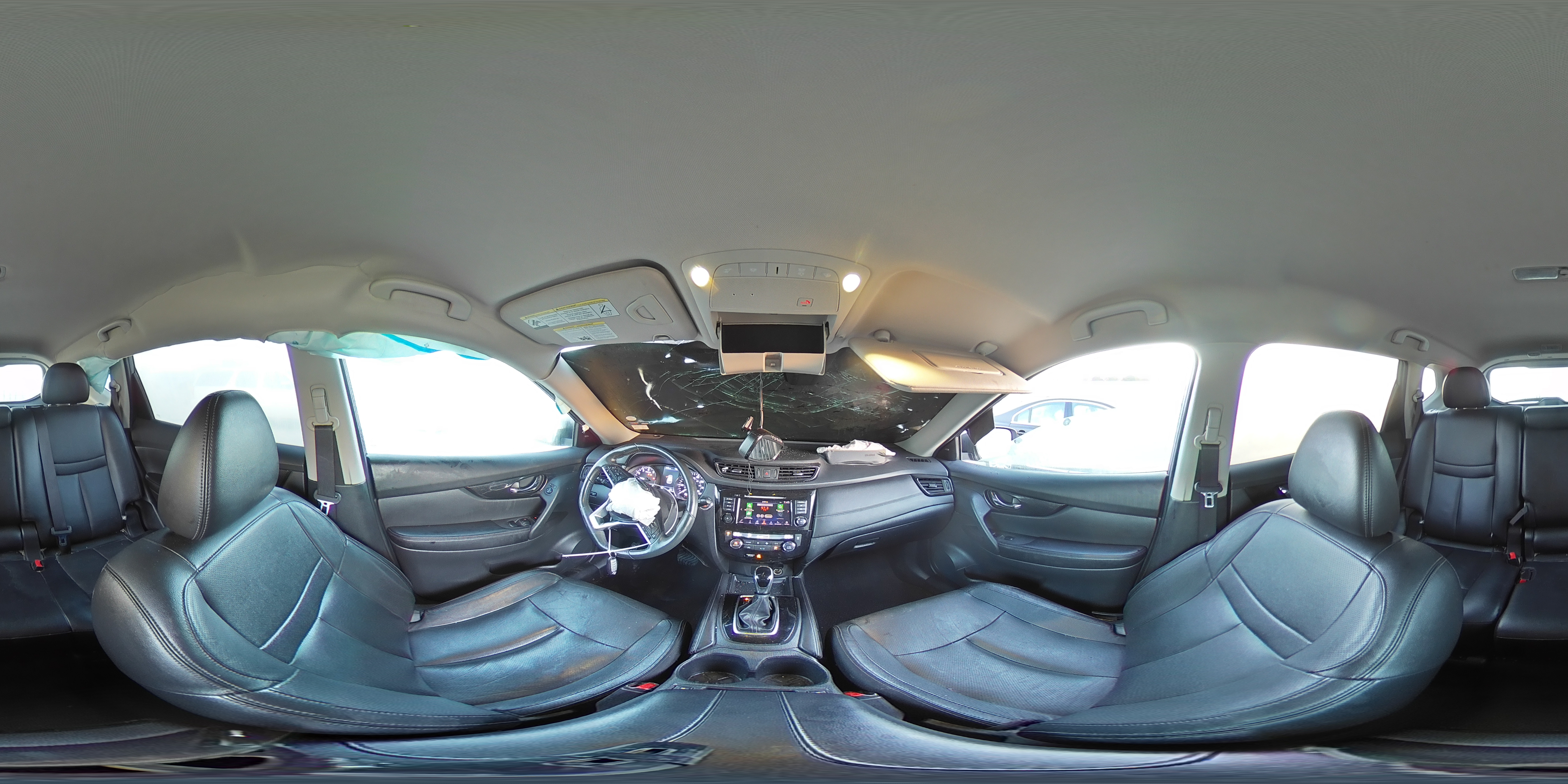 2018 Nissan Rogue - Image 13